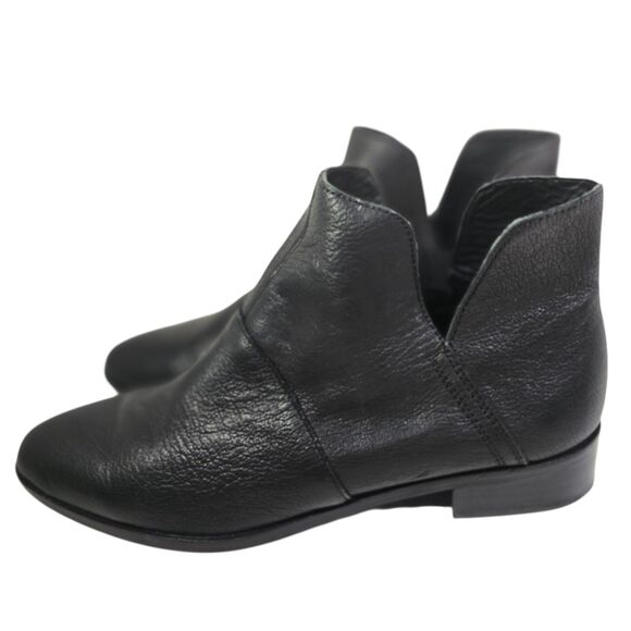 Lucky Brand Size 11M Black Paramo Womans Bootie Black Pebbled Leather 1" Heel - Picture 1 of 12